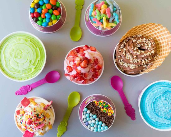 Menchie's Frozen Yogurt (6001 Winter Haven Dr Nw)