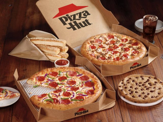 Pizza Hut (10121 Evergreen Way Ste 23)